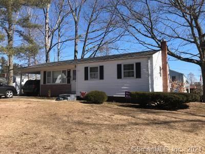 30 Barbara Dr, Windsor Locks, CT 06096