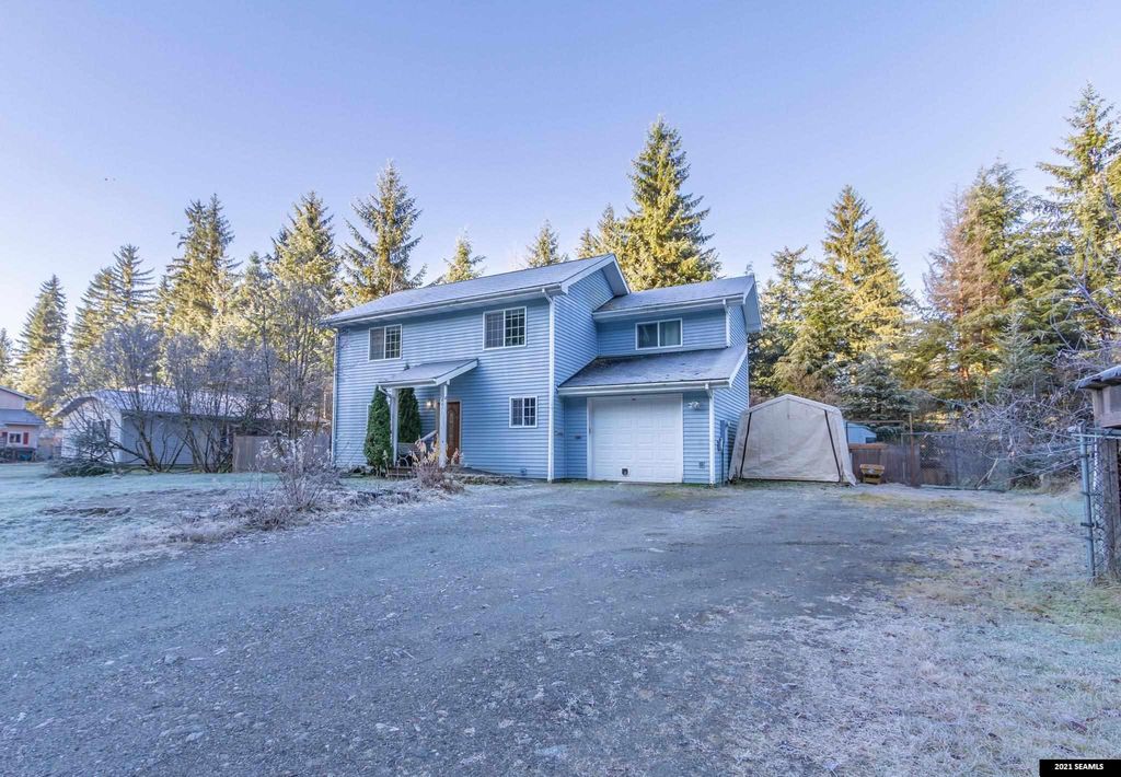4471 Kanata Deyi, Juneau, AK 99801