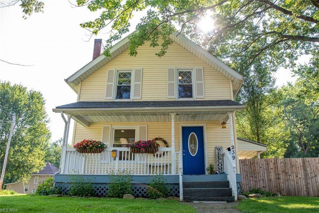 239 Grandview Ave, Wadsworth, OH 44281