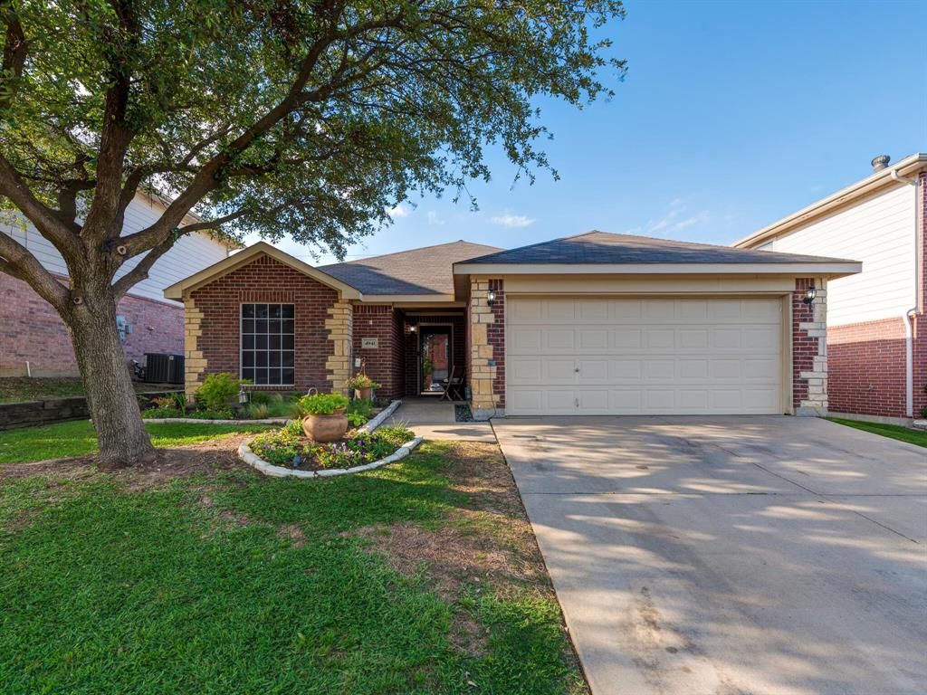 4941 Chaps Ave, Fort Worth, TX 76244