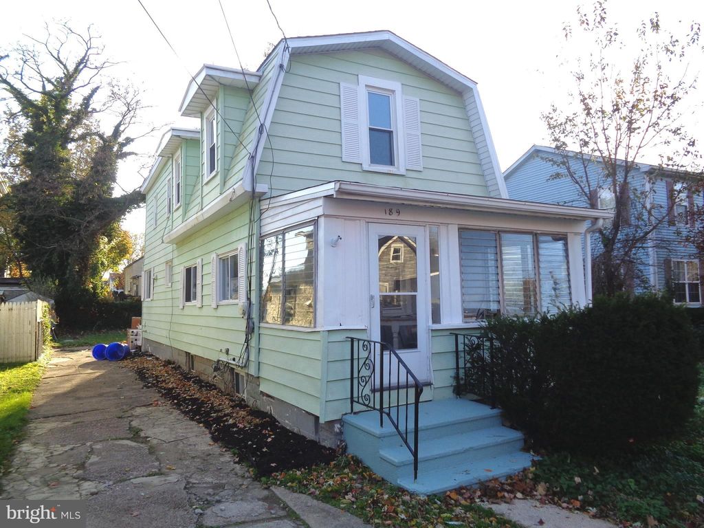 189 Parkinson Ave, Trenton, NJ 08610