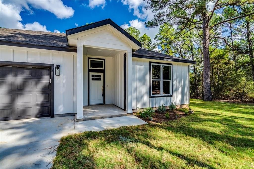 114 Kahuku Ct, Bastrop, TX 78602