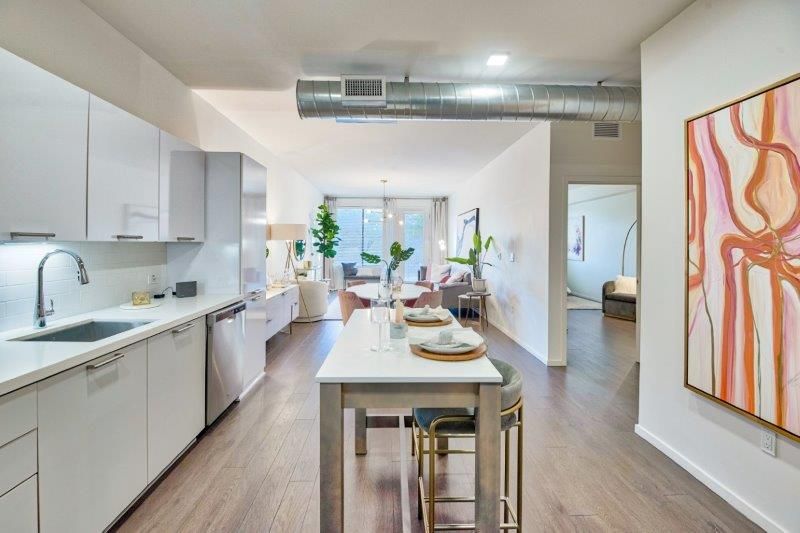 260 E Rio Salado Pkwy, Tempe, AZ 85281