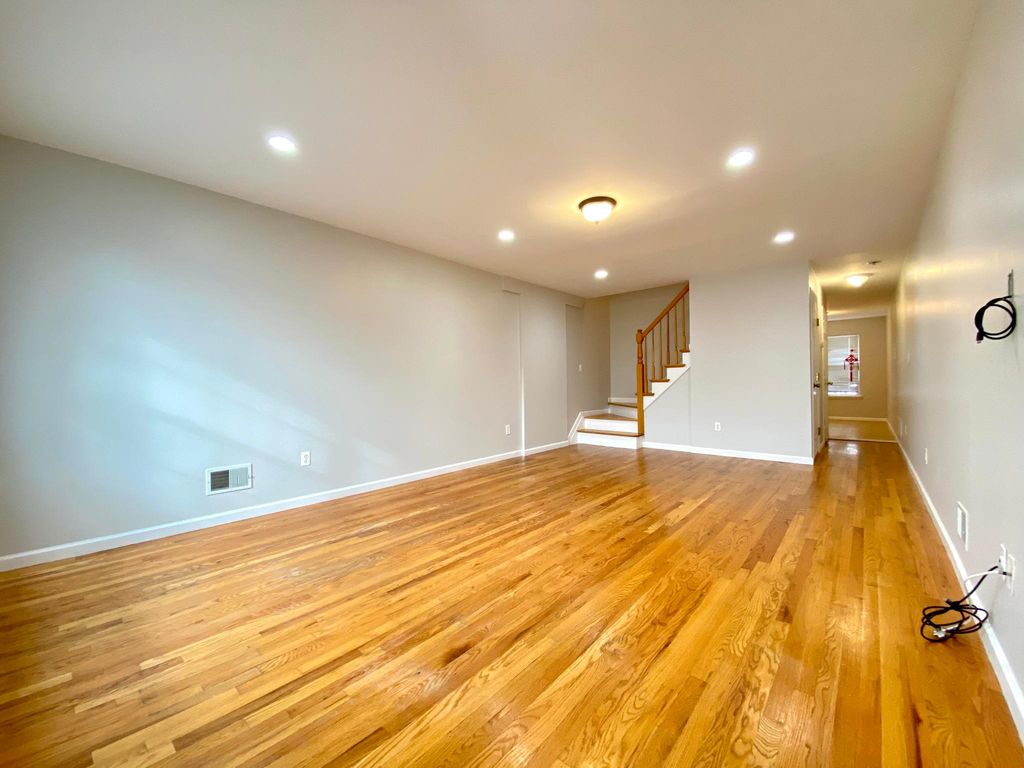 208 Dartmouth Loop 2F, Staten Island, NY 10306 Trulia
