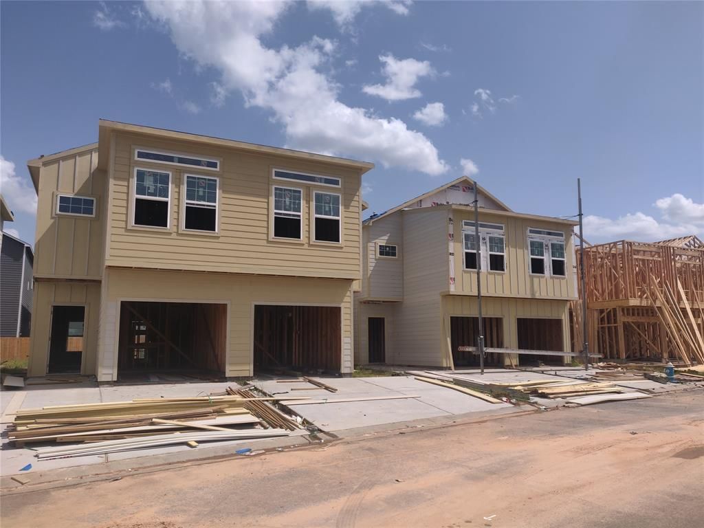 4927 Ambient Dr, Spring, TX 77379