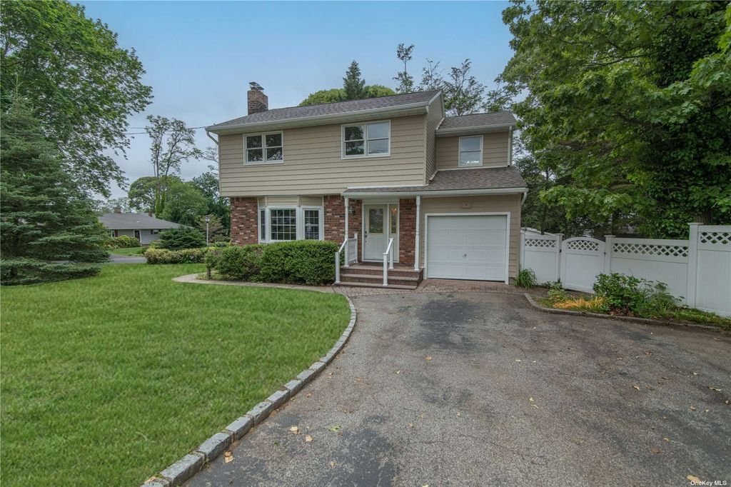 607 Townline Road, Hauppauge, NY 11788 Trulia