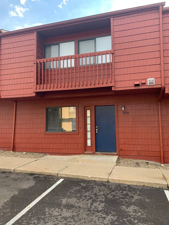 676 E Buchtel Ave, Akron, OH 44304