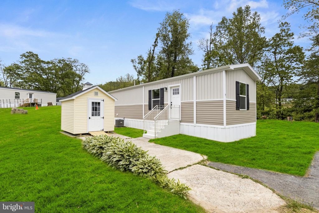 7 2nd St, York, PA 17406 MLS PAYK2060884 Trulia