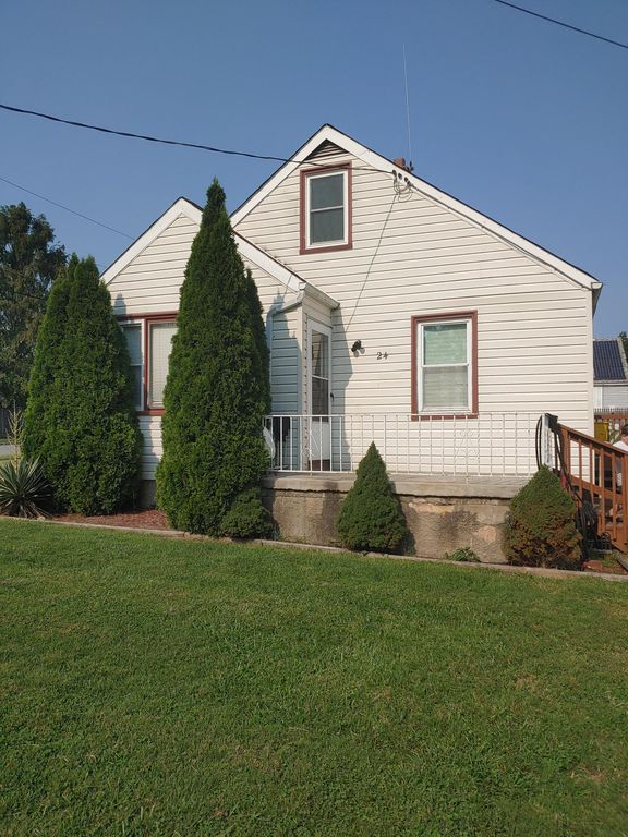 24 Colonial Dr, Linthicum Heights, MD 21090