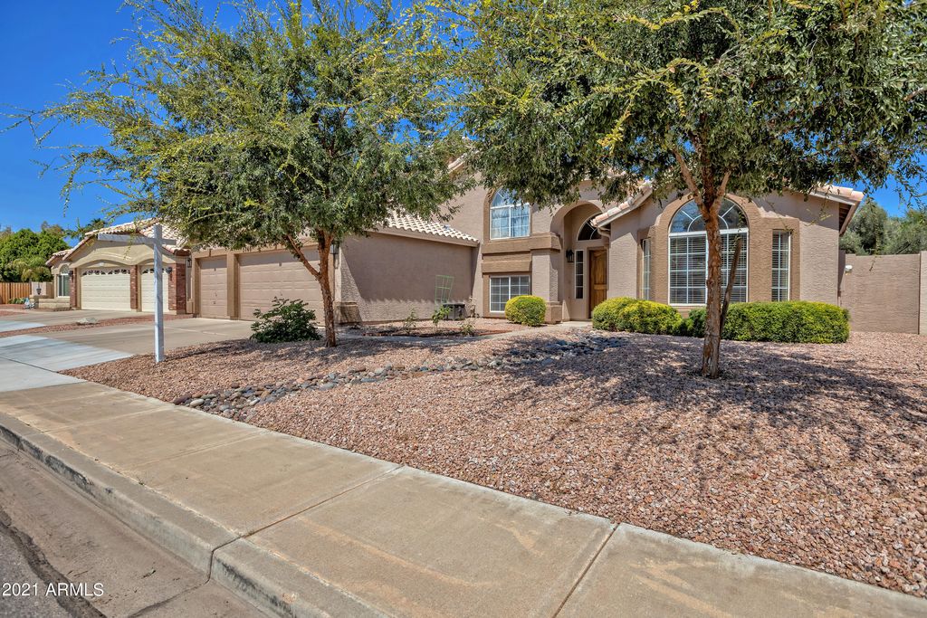 5760 W Megan St, Chandler, AZ 85226