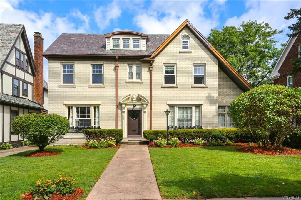209 Woodbridge Ave, Buffalo, NY 14214