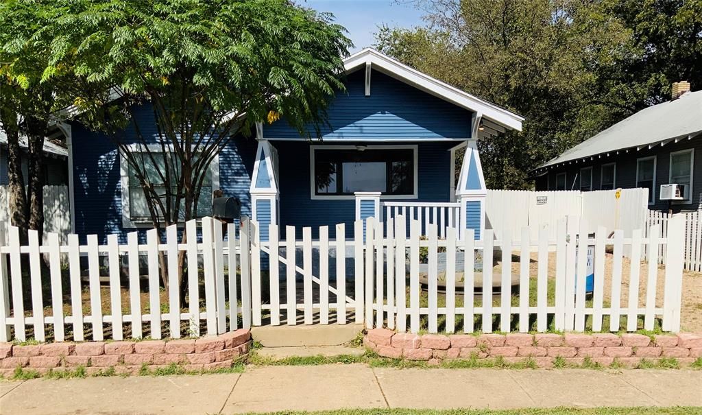 1319 E Richmond Ave, Fort Worth, TX 76104
