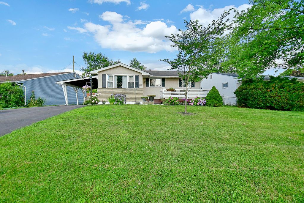 5376 Stock Rd, Columbus, OH 43229