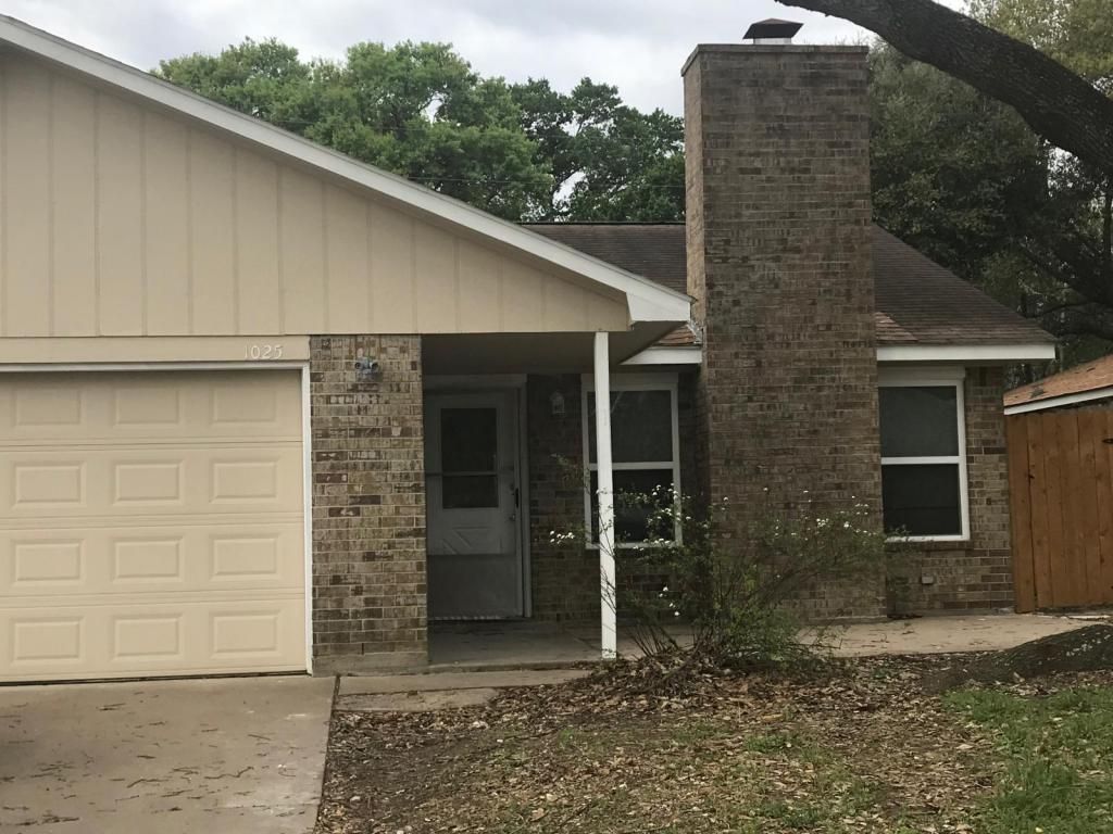 1025 Brandywilde Cir, Sealy, TX 77474 Trulia