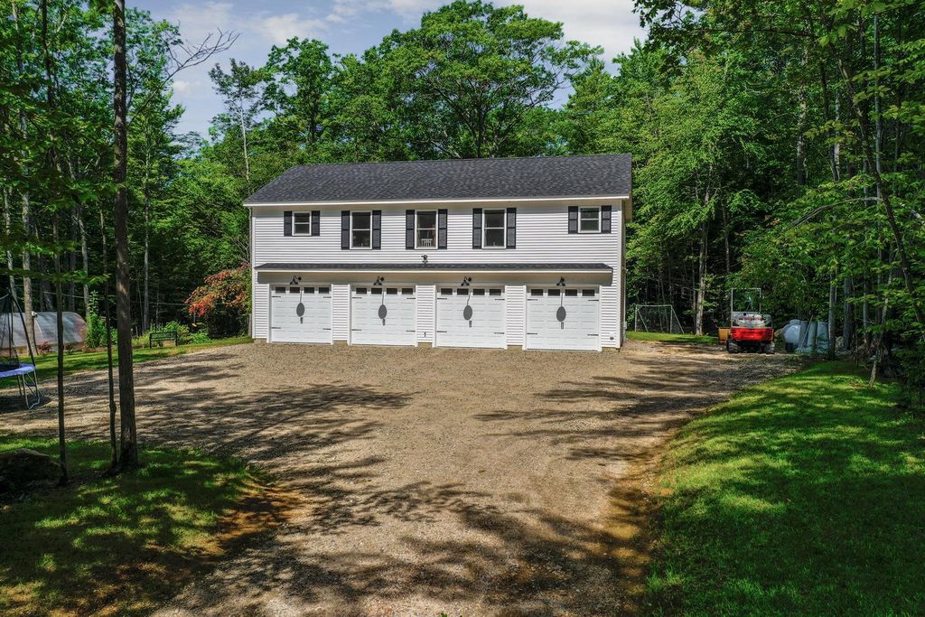 822 Suncook Valley Rd, Alton, NH 03809
