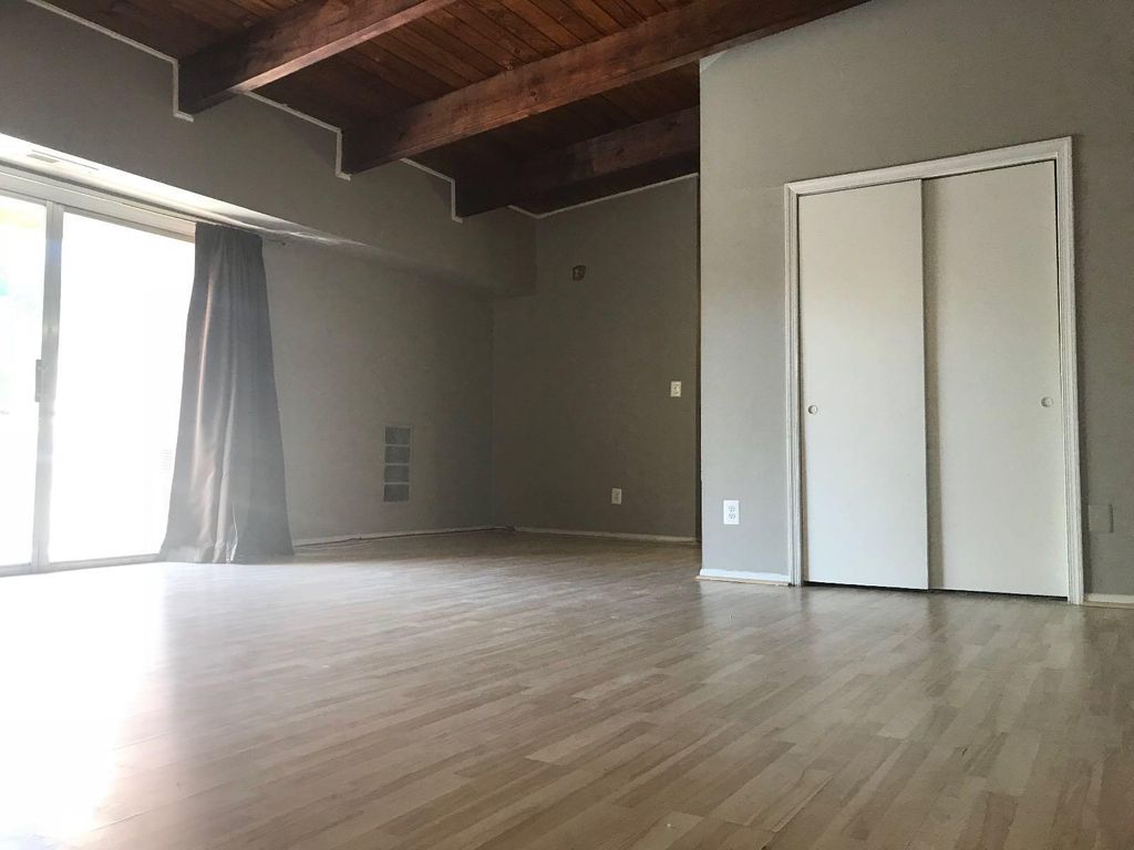 7525 Riverdale Rd #1813, Hyattsville, MD 20784