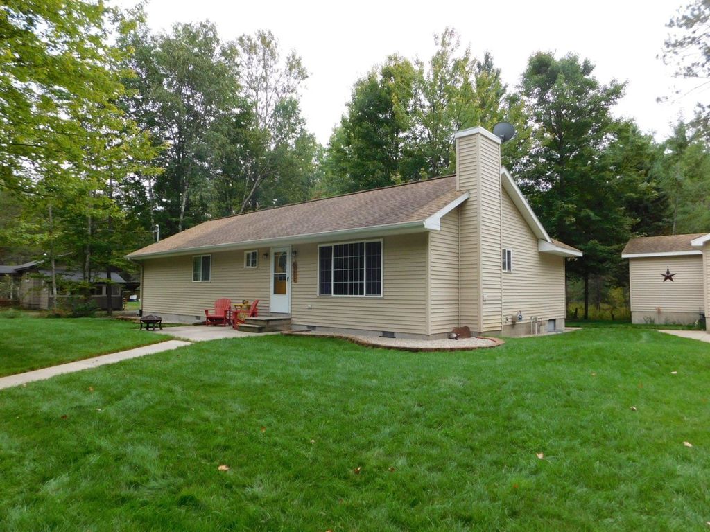 9677 Holly Ave, Grayling, MI 49738 Trulia