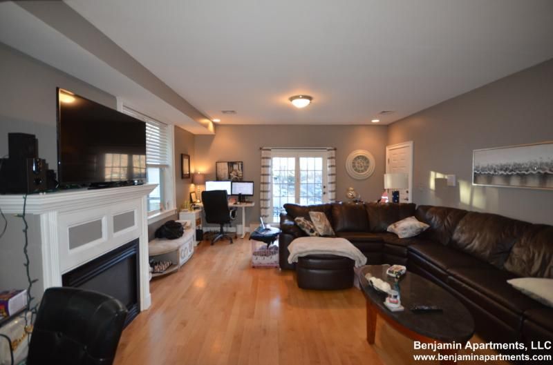 8 Howell St #4, Boston, MA 02125