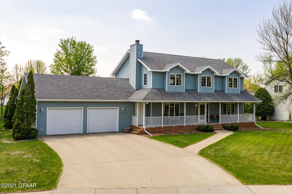 3799 21st Ave S, Grand Forks, ND 58201