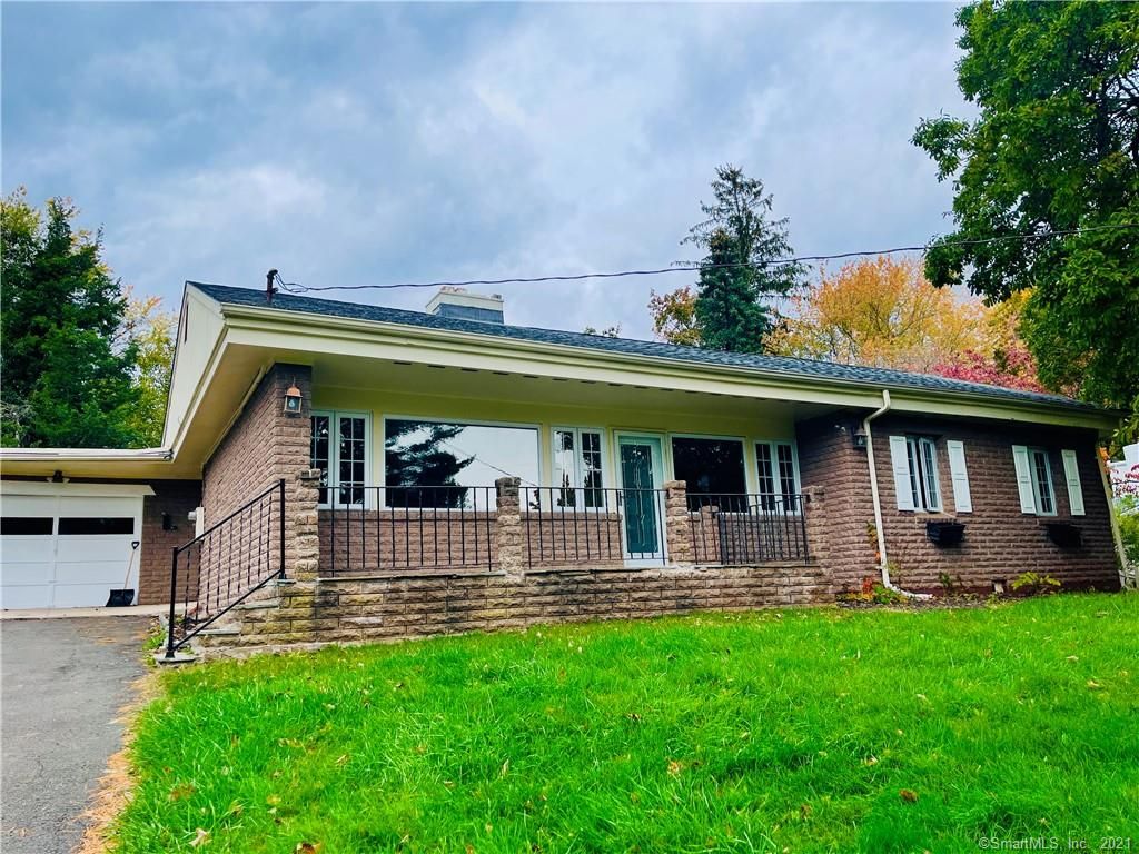 43 Orchard Hill Rd, Branford, CT 06405