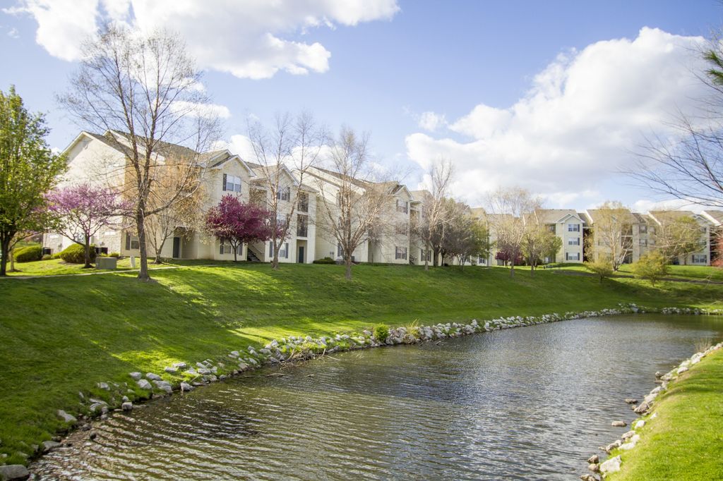 3800 NW Barry Rd, Kansas City, MO 64154