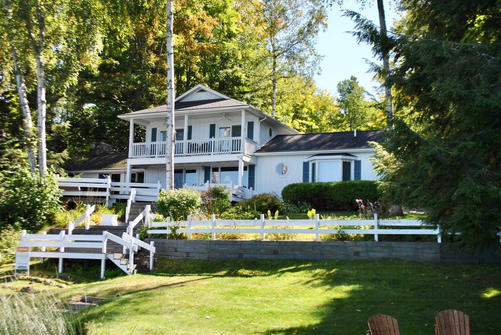 1638 Wild Flower Trl, Gaylord, MI - 4 Bed, 3 Bath Single ...
