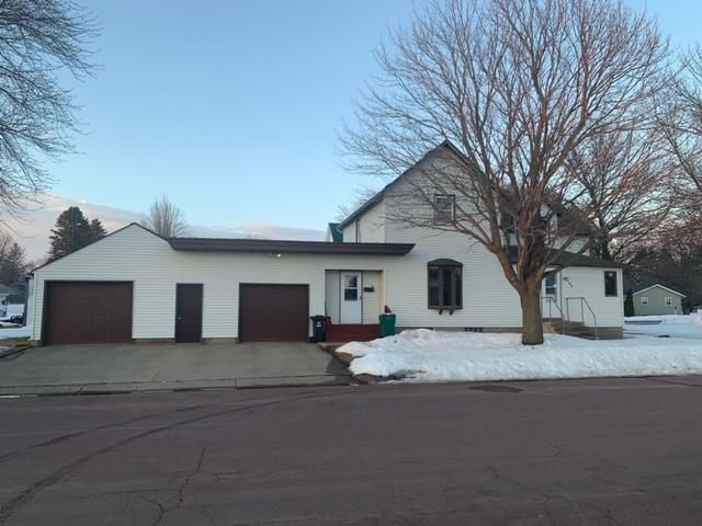 408 Elm Ave, Westbrook, MN 56183