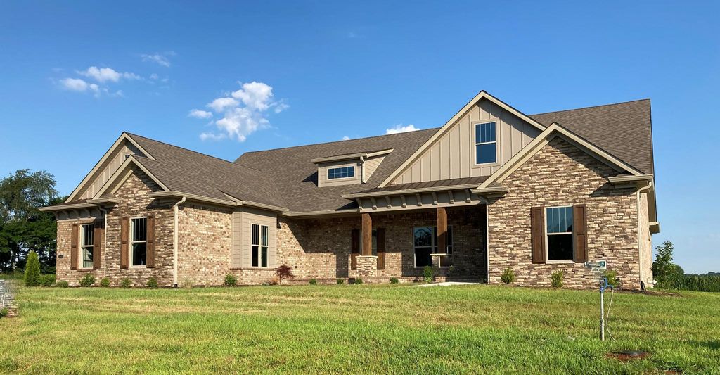2442 Silver Oak St, Bowling Green, KY 42104