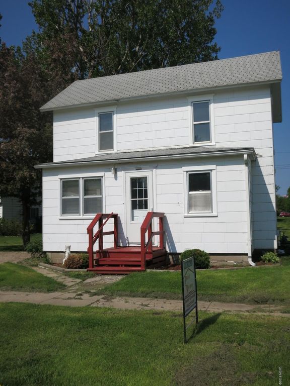 607 2nd Ave S, Clear Lake, SD 3 Bed, 1.5 Bath SingleFamily Home 18