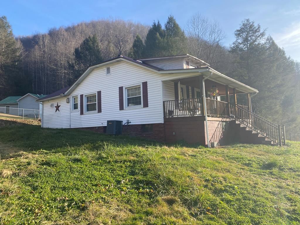 4095 Poplar Gap Rd, Glen Fork, WV 25845 Trulia