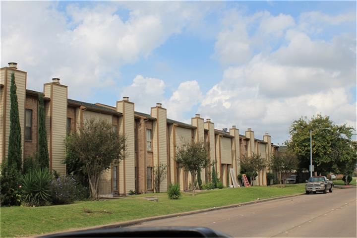 9803 Club Creek Dr #174, Houston, TX 77036