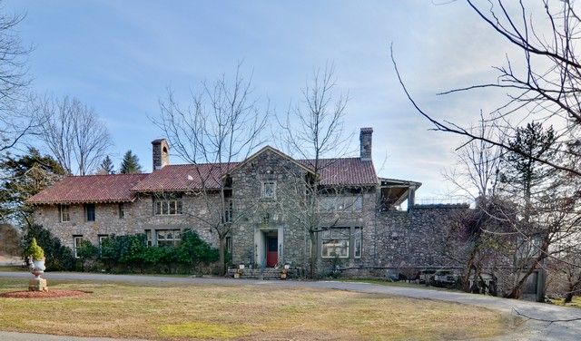 579 Chestnut St, Ashland, MA 01721