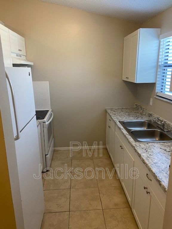 1355 Jefferson Ave, Orange Park, FL 32065