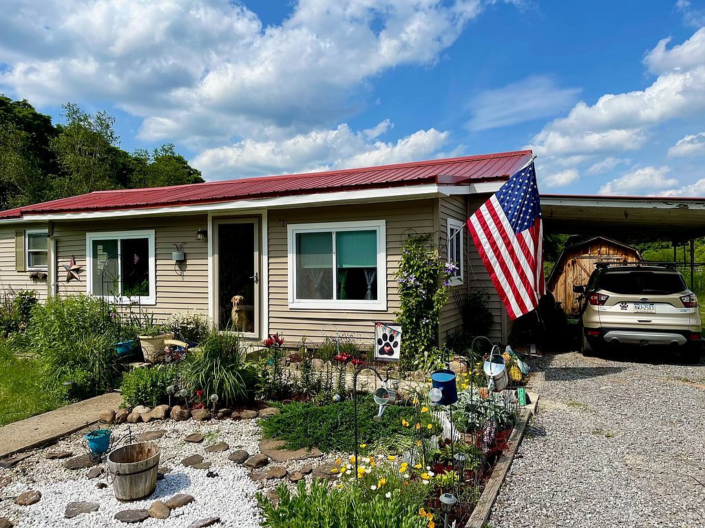 140 Water St, Shinglehouse, PA 16748