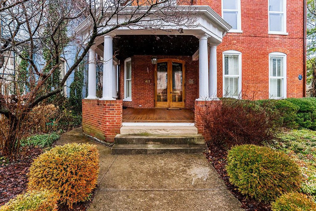 411 W 3rd St, Lexington, KY 40508