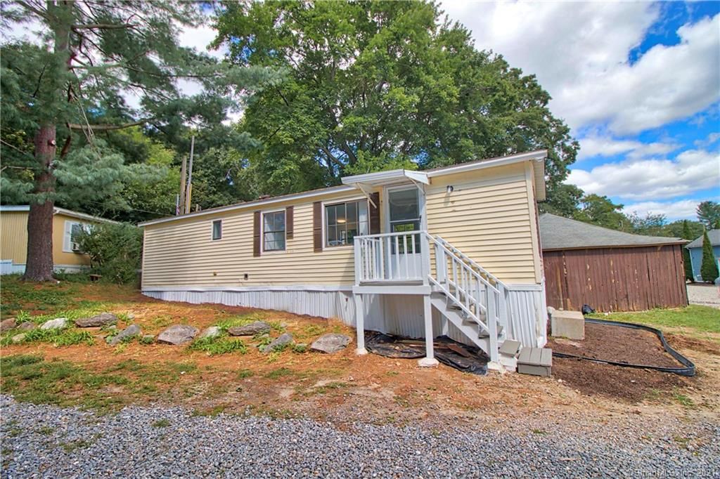 139 Lewis St #9, Naugatuck, CT 06770