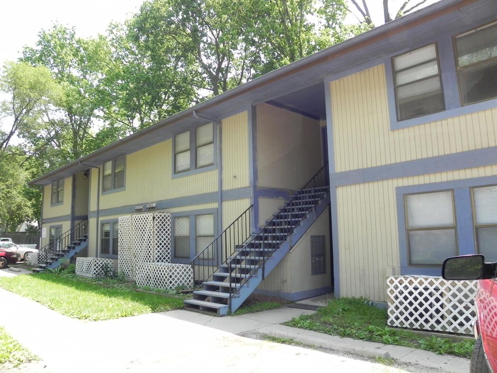 206 S Grove St #10, Urbana, IL 61802