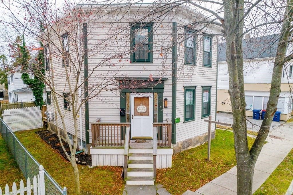 172 Arnold St, New Bedford, MA 02740