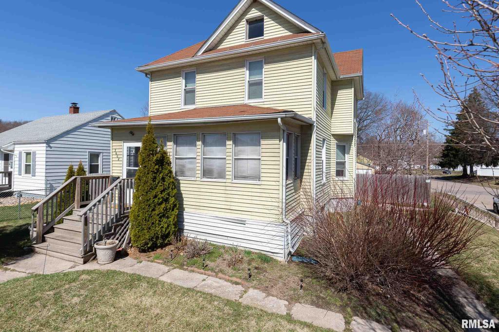 3602 Rockingham Rd, Davenport, IA 52802 Trulia