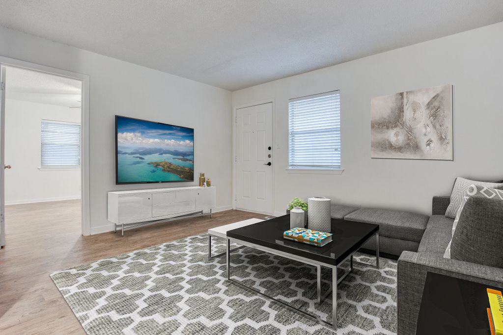 2901 Swisher St, Austin, TX 78705
