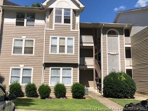 6752 Willowbrook Dr #4, Fayetteville, NC 28314