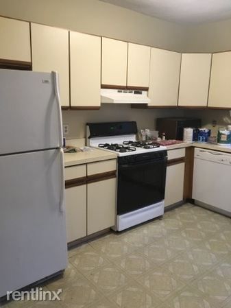 14 Hale St, Newton Upper Falls, MA 02464