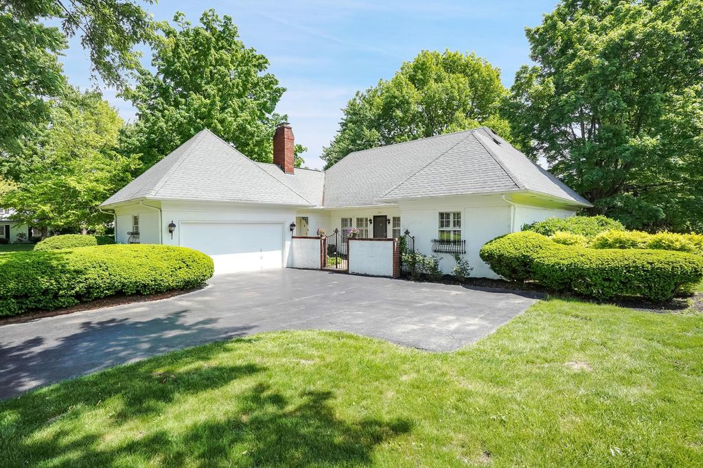 3610 Hythe Ct, Upper Arlington, OH 43220