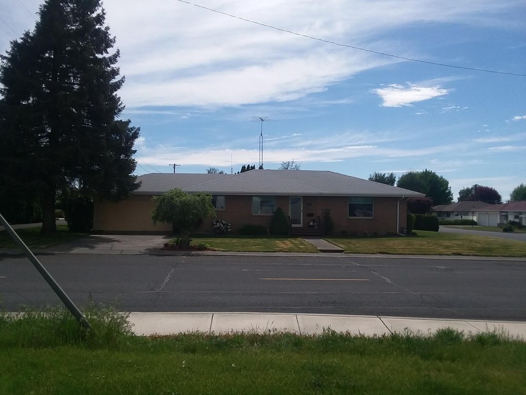 1004 S Division St, Ritzville, WA 99169 Trulia
