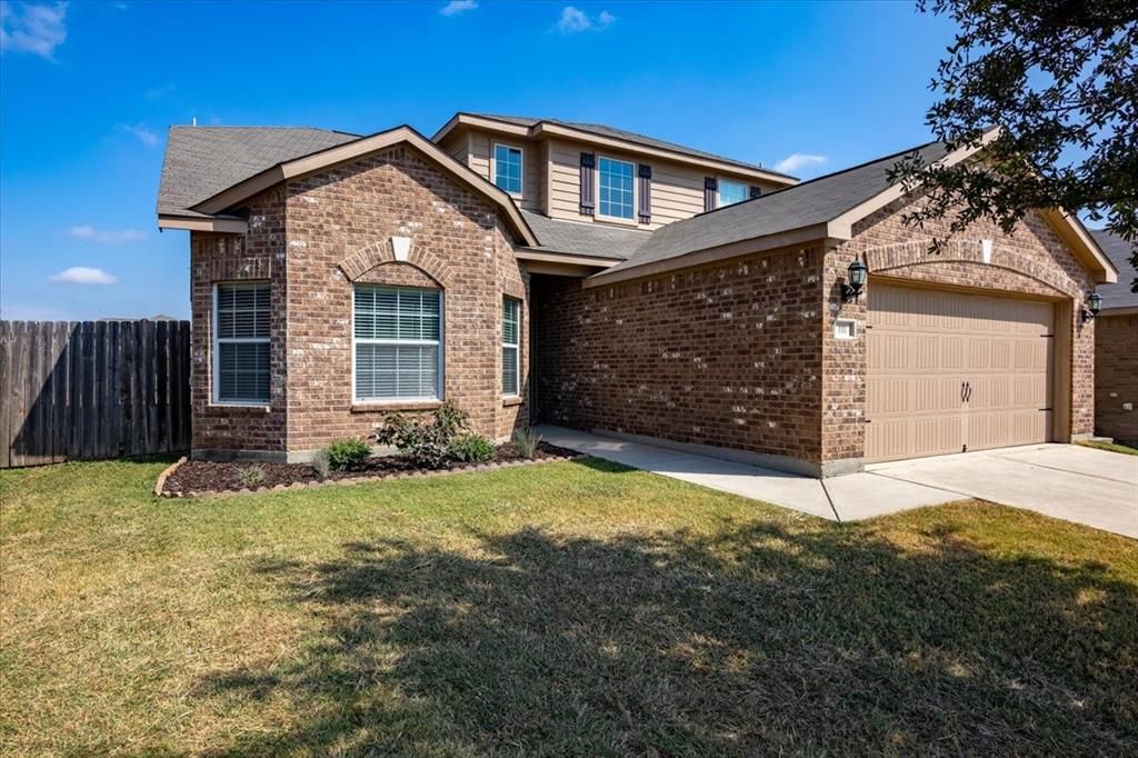 111 Cattlemans Creek Rd, Newark, TX 76071