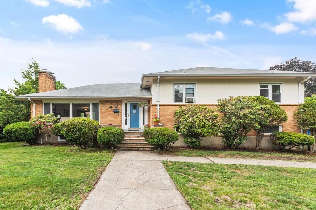 1085 Concord Ave, Belmont, MA 02478