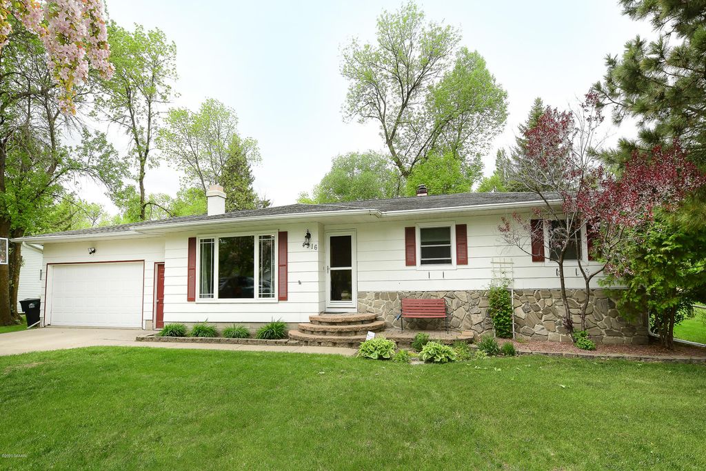 4916 Belmont Rd, Grand Forks, ND 58201 Trulia