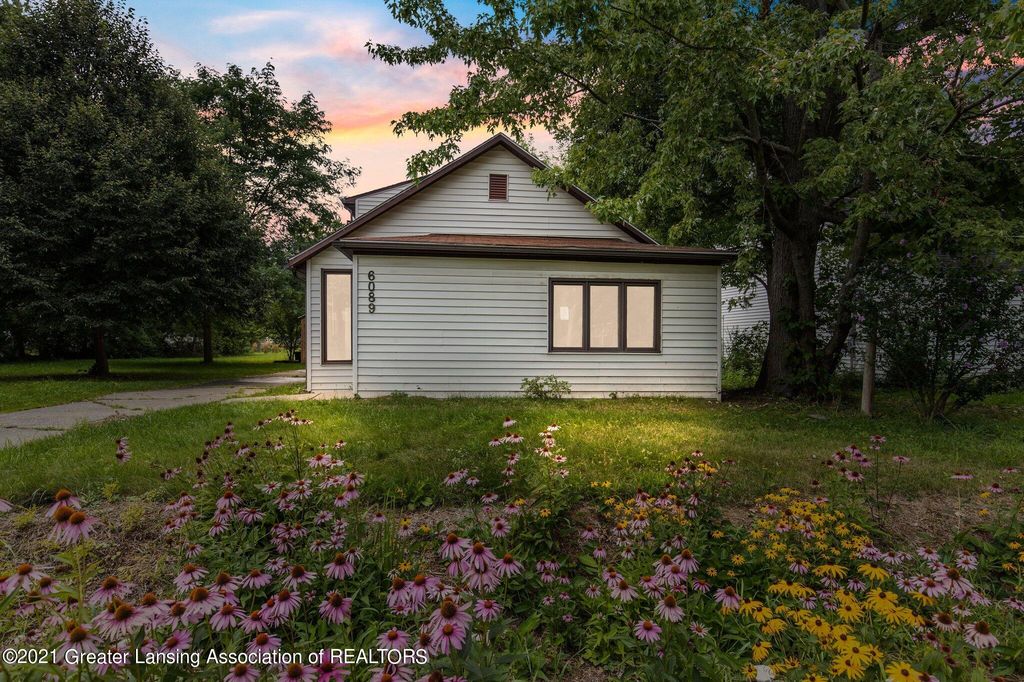 6089 Hardy Ave, East Lansing, MI 48823