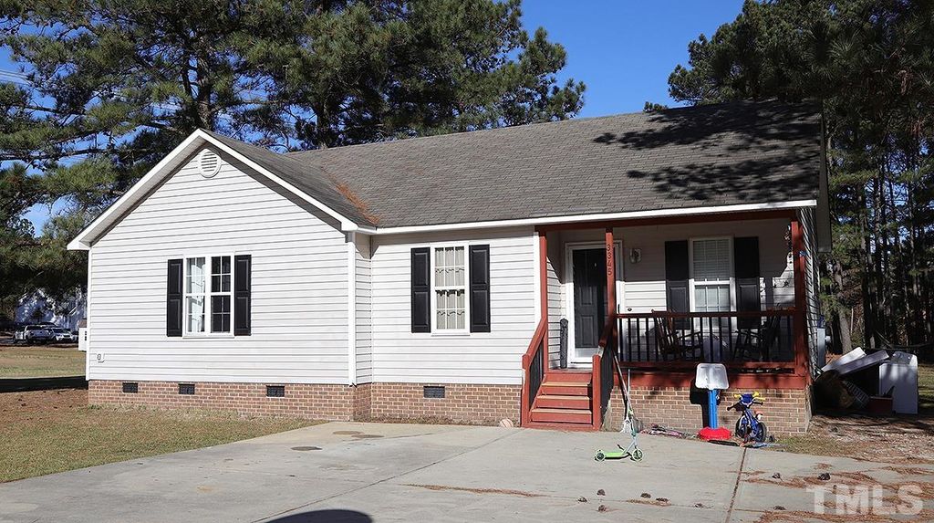 3345 Stoney Creek Dr, Clayton, NC 27520