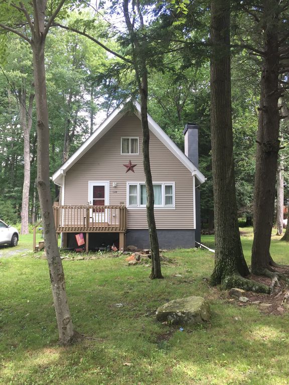 1124 Thunder Dr, Pocono Summit, PA 18346 Trulia